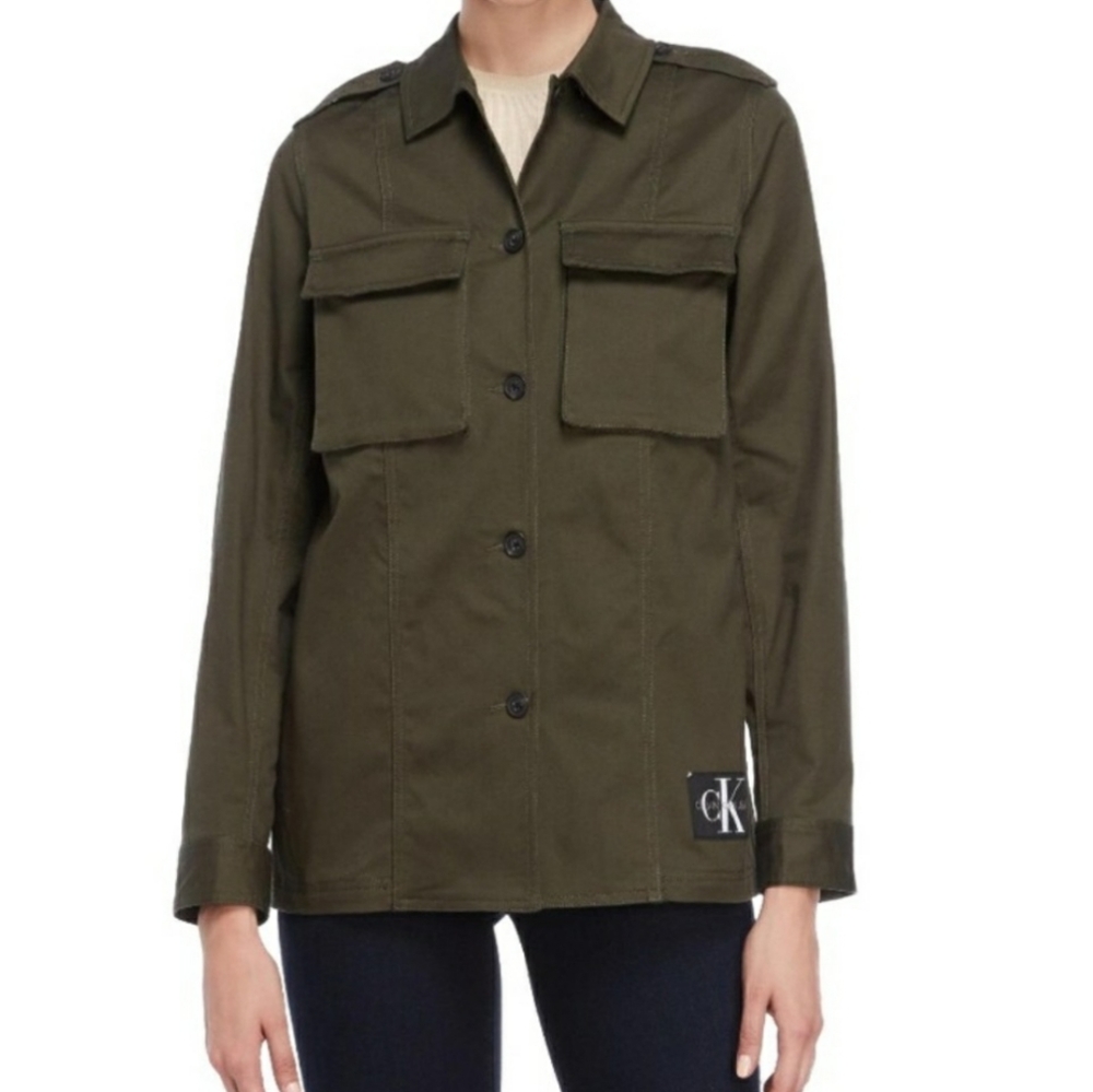🆕️ Calvin Klein women's cargo jean jacket